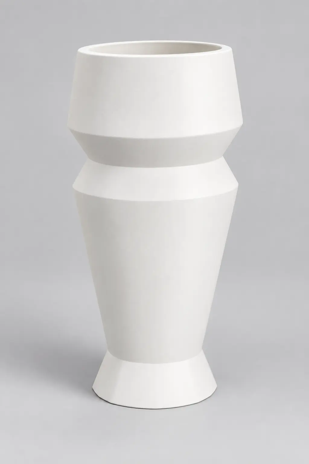 Modelo Facetado em fibra de vidro, cor Branco